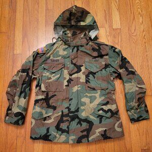 Vintage US Army Woodland Camouflage Field Jacket‎ Medium Short Cold Weather